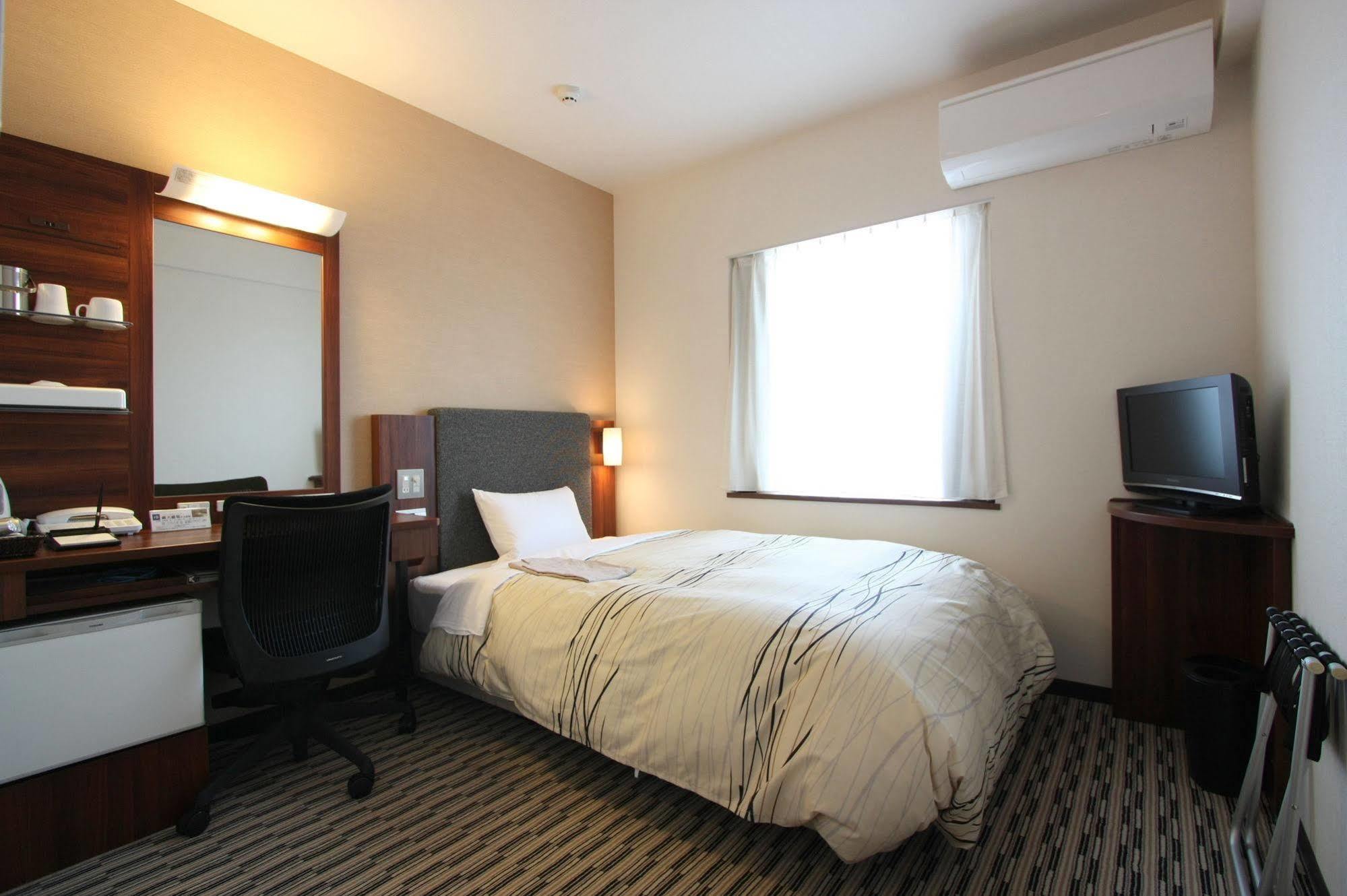 Fukui Manten Hotel Ekimae Exteriör bild